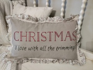Cottage Farmhouse Christmas Love Ruffled Holiday Home Decor Accent Pillow
